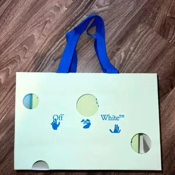 NEW Off White Cardholder Wallet - Picture 4 of 4